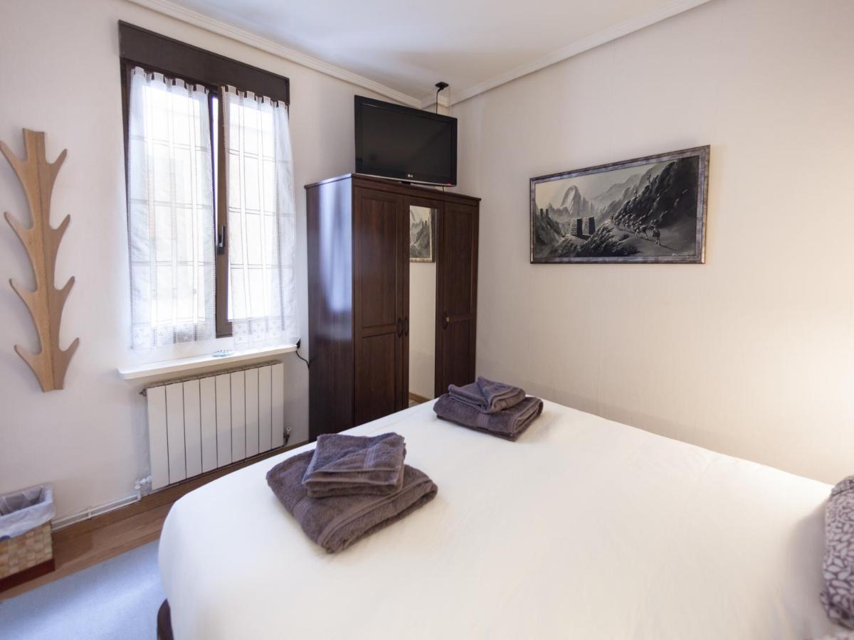 Cosy Room - Guggen º Parking Free Bilbao Esterno foto